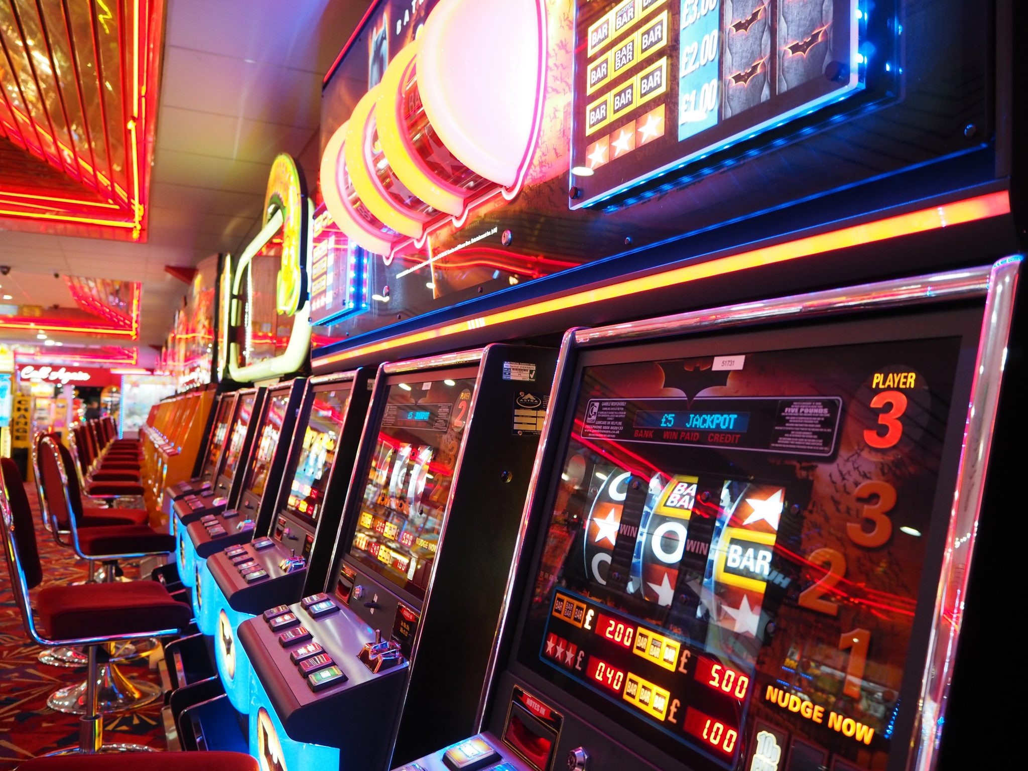 Cashback Casino Bonus - slots illustration
